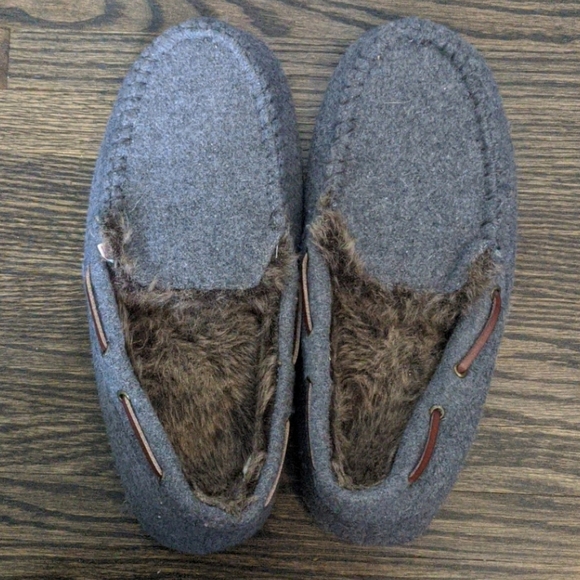 Merona Other - Fur lined  Merona  slippers  rubber sole